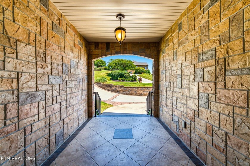 Enjoy the mountain &amp; main channel lake views from almost every - photo 8