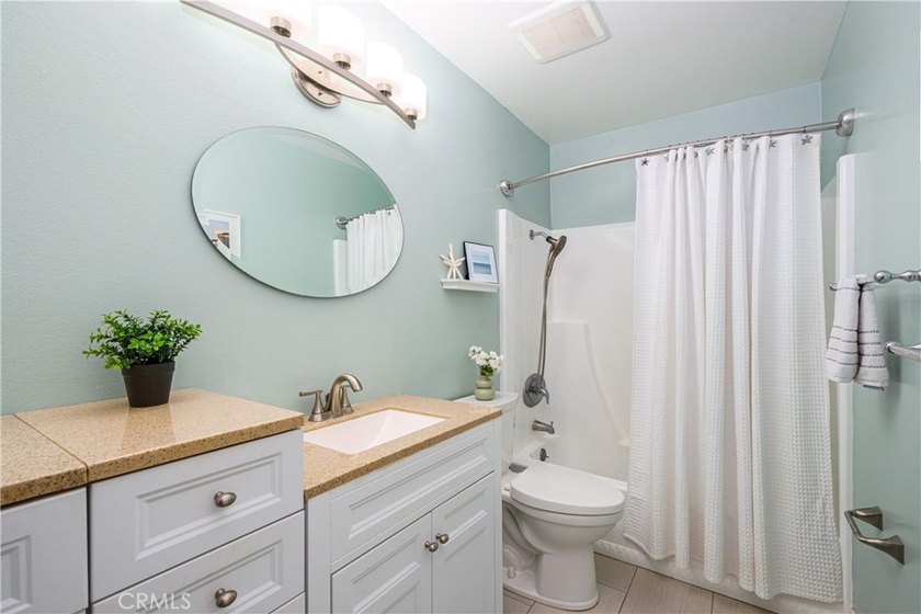 Superior location, close to Huntington Harbor, shopping, schools - photo 15