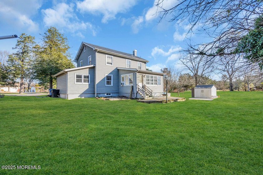 ONE ACRE LOT IN A FABULOUS LOCATION! Nestled in desirable North - photo 29