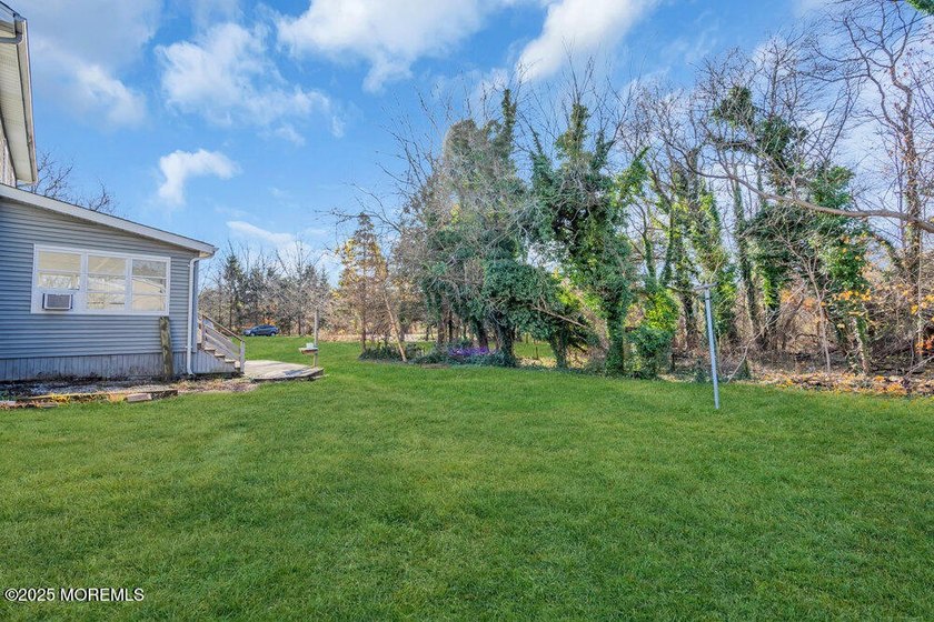 ONE ACRE LOT IN A FABULOUS LOCATION! Nestled in desirable North - photo 30