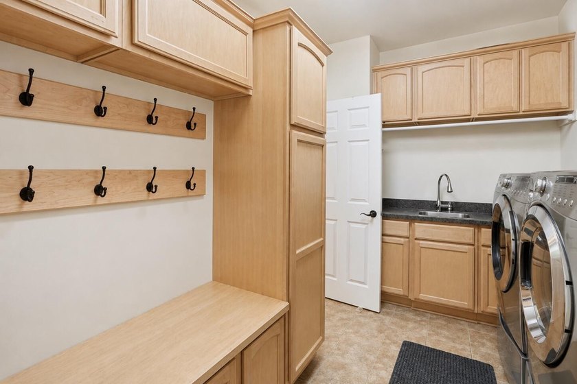 Welcome to your own private resort in one of Crown Point's most - photo 33