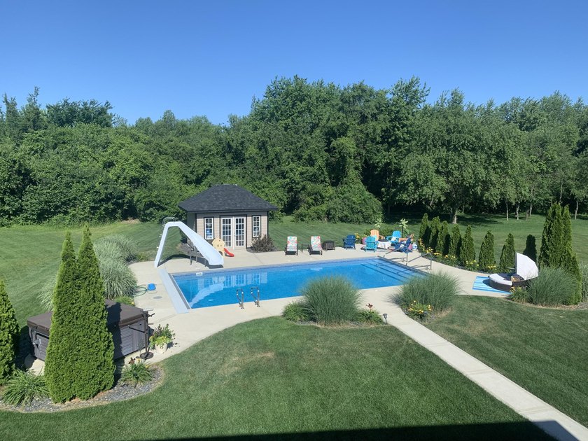 Welcome to your own private resort in one of Crown Point's most - photo 45