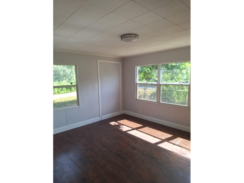 0$ - HOA.The house has finished its extended renovation: New - photo 5