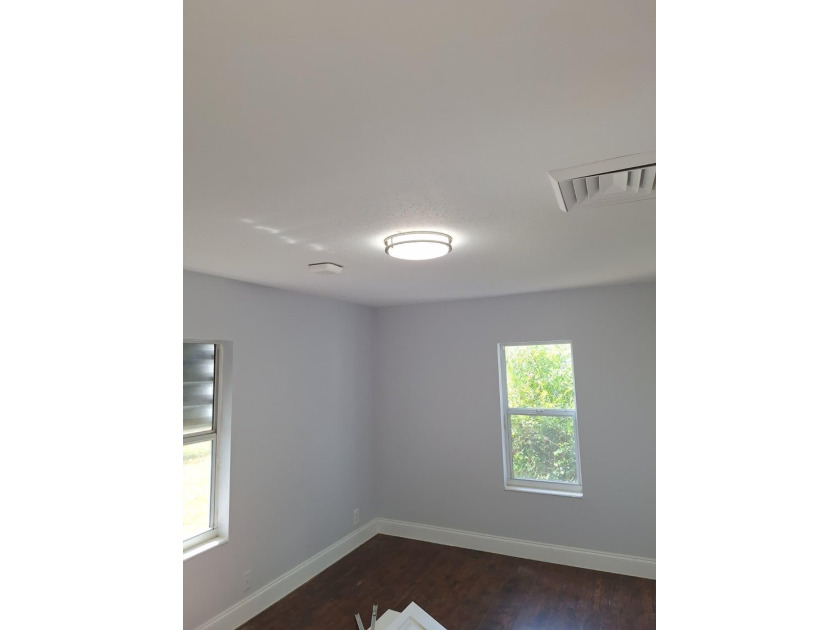 0$ - HOA.The house has finished its extended renovation: New - photo 7
