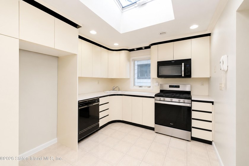 Location! Location! Location! Welcome to 799 Davis Avenue, a - photo 11