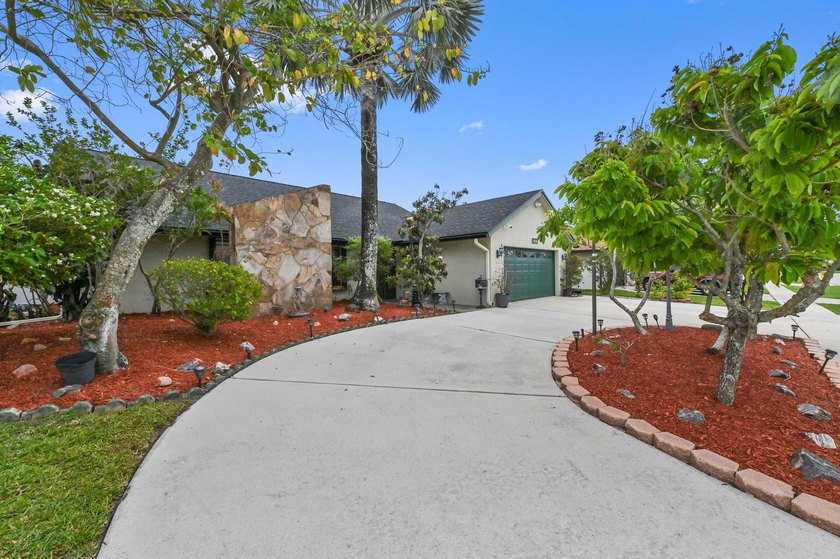 Welcome to 8372 Myakka Court, a beautifully updated 3-bedroom - photo 34
