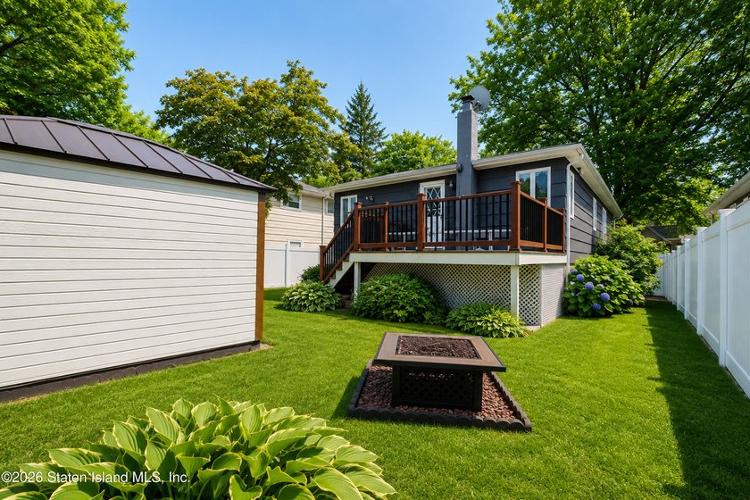 Location! Location! Location! Welcome to 799 Davis Avenue, a - photo 34