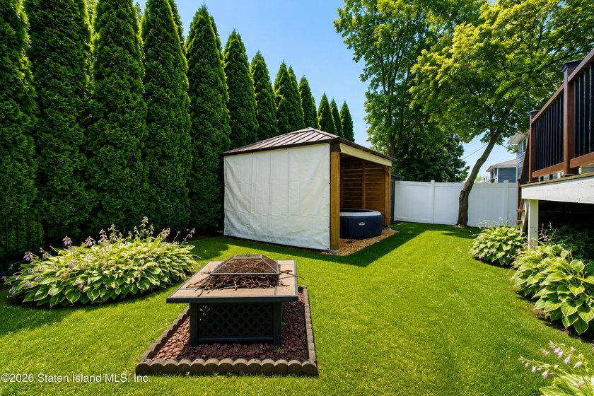 Location! Location! Location! Welcome to 799 Davis Avenue, a - photo 35