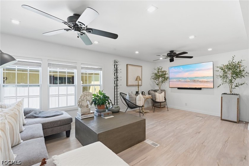 Best value in Spring Creek Village! This rare 3-bedroom 2 bath - photo 6