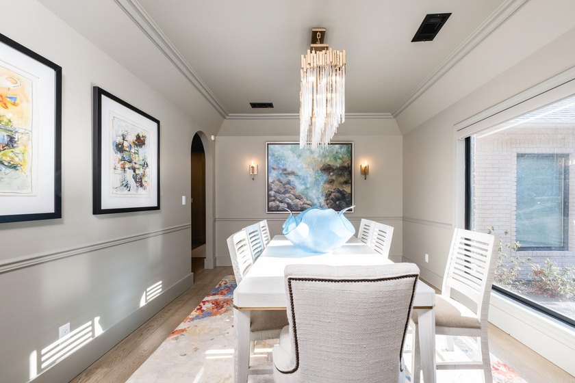 Beautifully updated lakefront home tucked away on a quiet cove - photo 5
