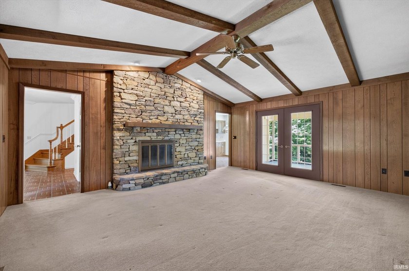 This lovely one-owner four bedroom, three and a half bath brick - photo 8