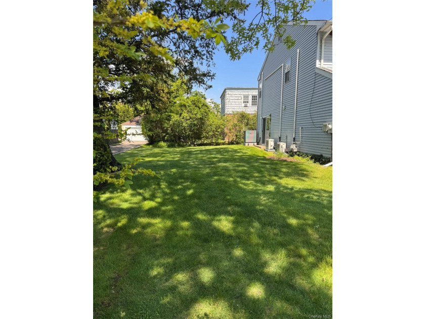 Move right into this beautifully renovated corner Colonial in - photo 20