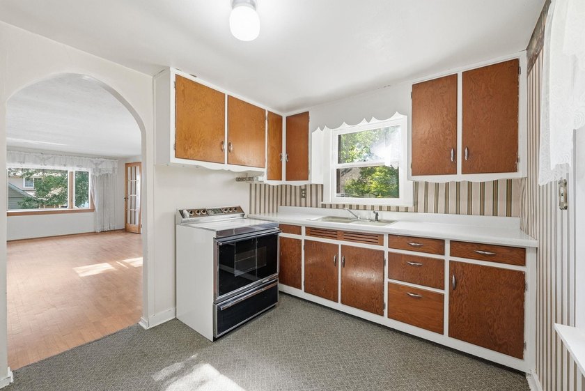 Looking for an affordable way to enjoy life on Crooked Lake? - photo 10