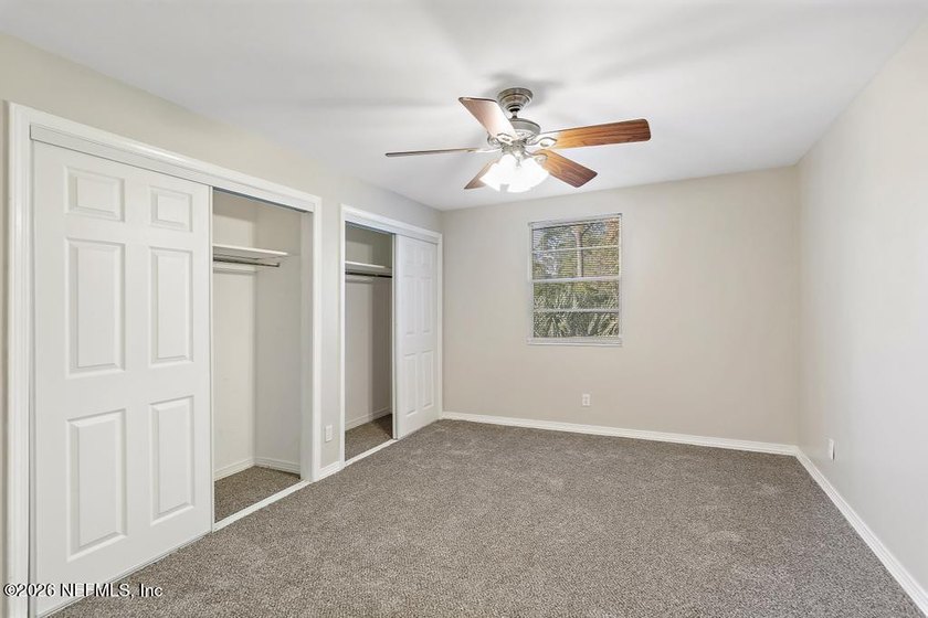 **Seller is willing to contribute to buyer's closing costs** - photo 11