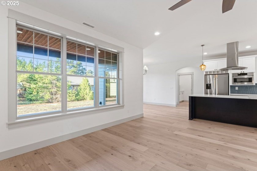 NEW PRICE! Welcome to this exquisite brand-new 3-bedroom - photo 13