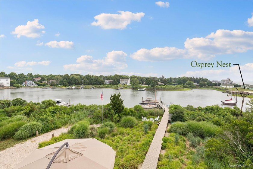 Perfectly sited on a protected inlet on West Lake, with direct - photo 31