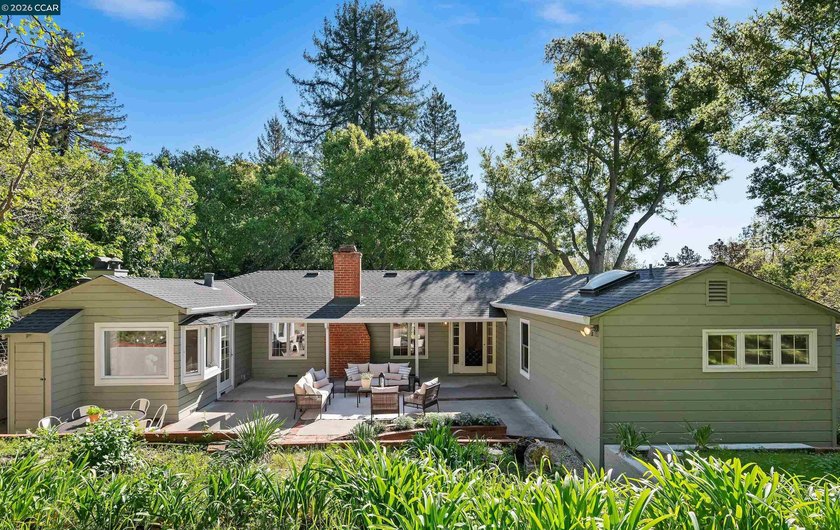 FRESH PRICING CREATES A RARE BUYING OPPORTUNITY IN ORINDA - photo 8