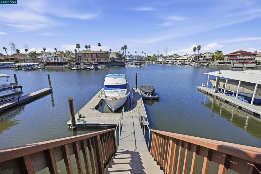 Enjoy stunning water views from this spacious single story - photo 4