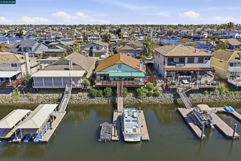 Enjoy stunning water views from this spacious single story - photo 6
