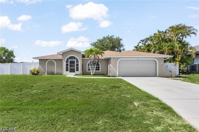 Move-In Ready on an Oversized, Rare .28-Acre Fenced Corner Lot - - photo 3
