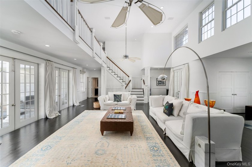 Welcome to 3 Polo Grounds Lane, a beautifully appointed - photo 3