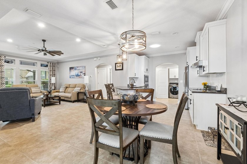 Welcome home to this beautifully maintained end-unit condo - photo 22