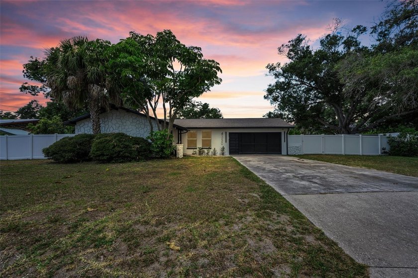 Completely renovated and move-in ready! Situated on two spacious - photo 2