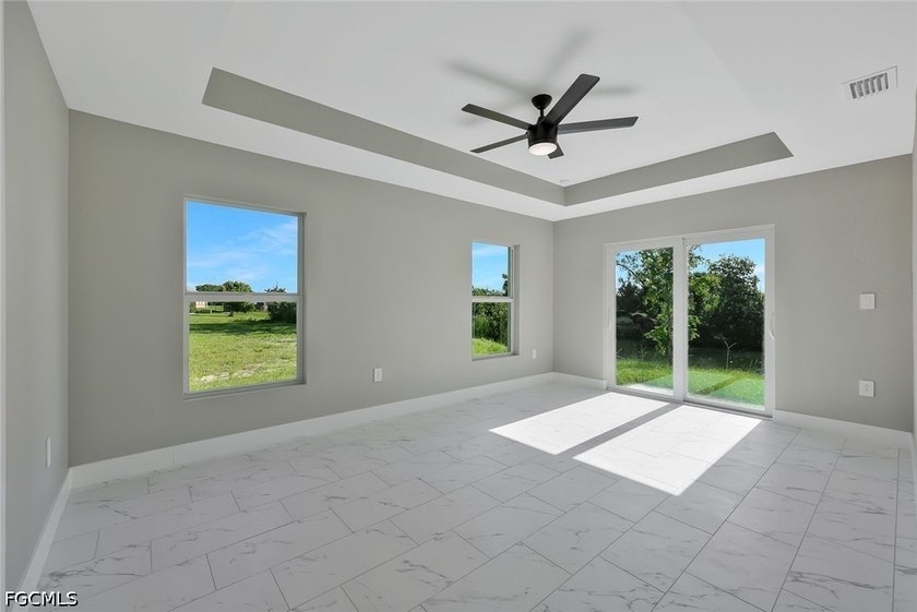 This like-new construction home offers four bedrooms and three - photo 6