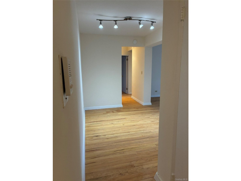 Two-bedroom apartment located on the third floor of 2866 Marion - photo 5