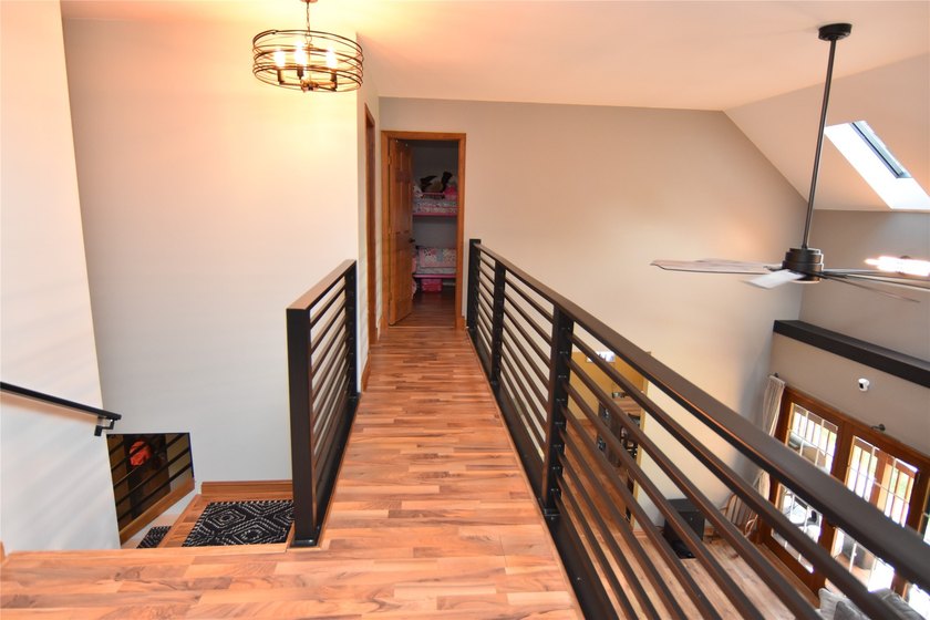 The perfect lake home, ideally situated just a short boat ride - photo 32