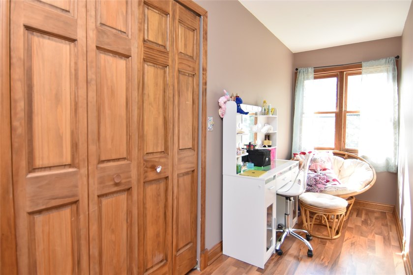 The perfect lake home, ideally situated just a short boat ride - photo 34