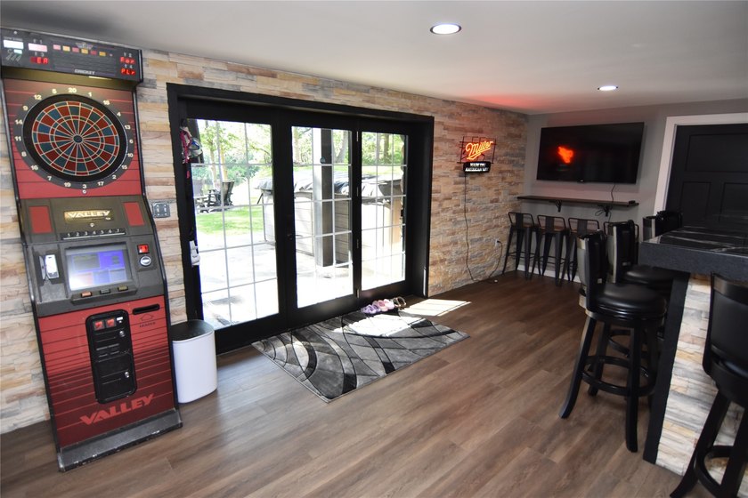 The perfect lake home, ideally situated just a short boat ride - photo 41