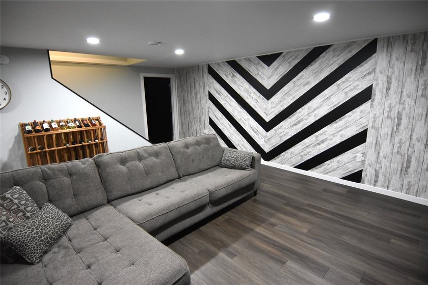 The perfect lake home, ideally situated just a short boat ride - photo 44