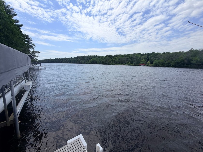 The perfect lake home, ideally situated just a short boat ride - photo 48