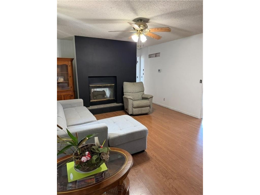 With some TLC, this home has potential to truly shine! Don't - photo 3