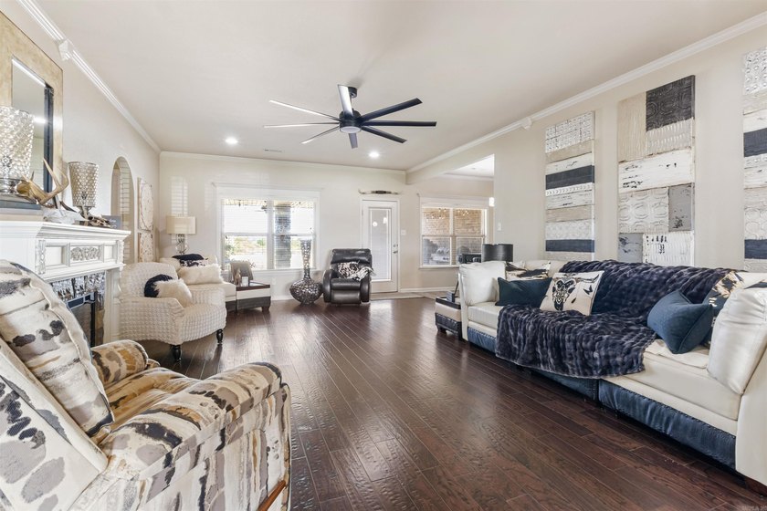 Your own slice of country paradise awaits! Nestled on 1.49 - photo 9