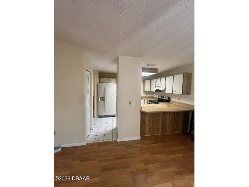 Discover the potential at 2 Seneca Path. This 3-bed, 2-bath home - photo 3
