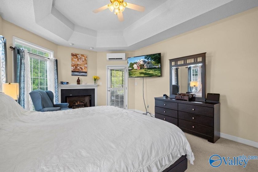 WHORTON BEND | WATERFRONT | HOME OFFICE| 4BDRM/2.5BTH family - photo 13