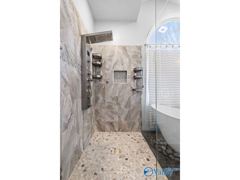 WHORTON BEND | WATERFRONT | HOME OFFICE| 4BDRM/2.5BTH family - photo 16