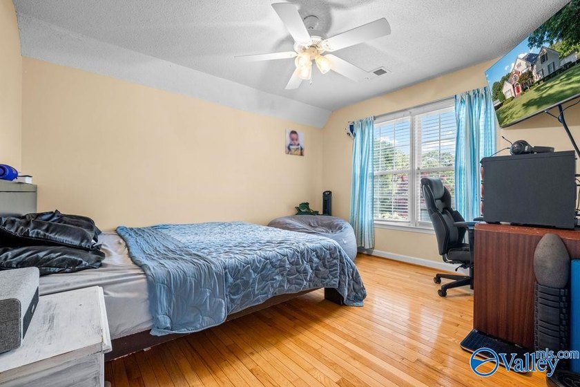 WHORTON BEND | WATERFRONT | HOME OFFICE| 4BDRM/2.5BTH family - photo 19