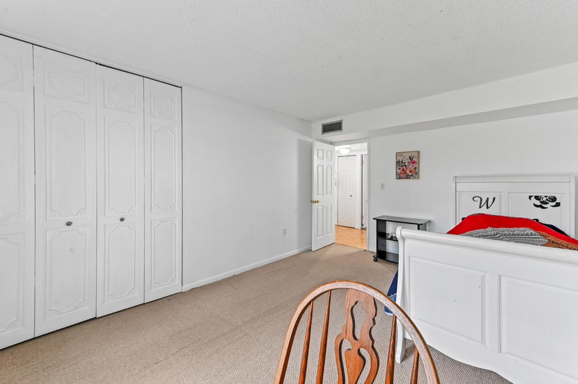 Discover your ideal lifestyle in this charming 2-bedroom - photo 19