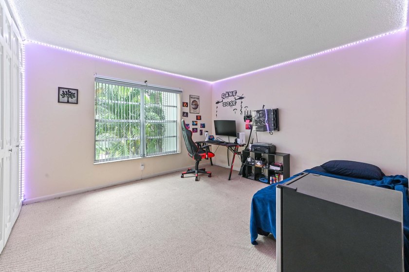 Discover your ideal lifestyle in this charming 2-bedroom - photo 22