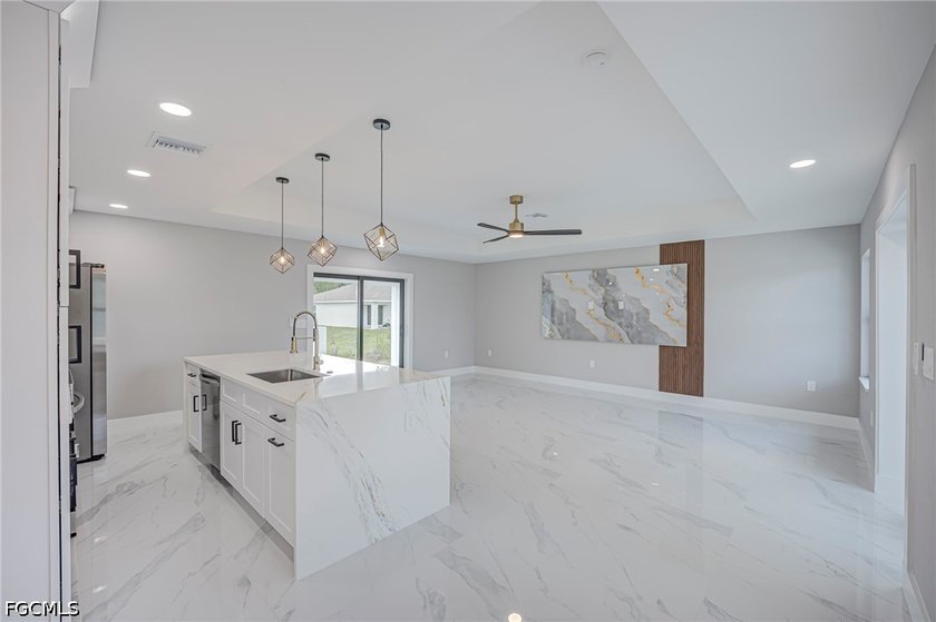 Beautiful newly constructed 3-bedroom, 2-bath home offering 1 - photo 10