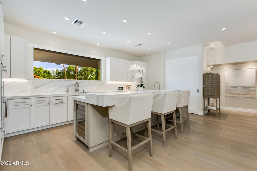 A rare residence in the guard-gated Biltmore Greens community! - photo 2