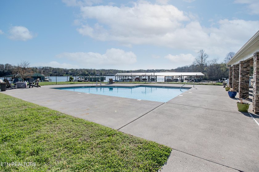 Enjoy stunning panoramic lake and mountain views from your own - photo 43