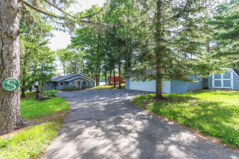 Rare opportunity on highly sought-after Long Lake in Waushara - photo 5