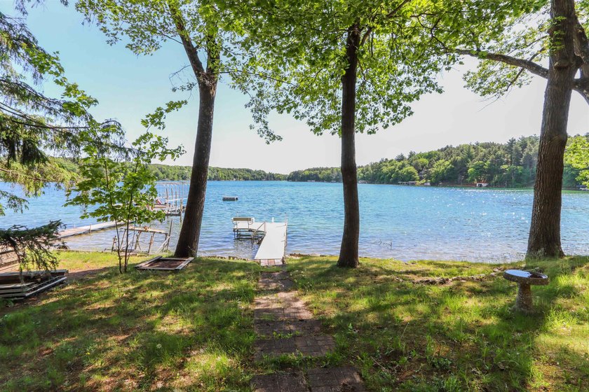 Rare opportunity on highly sought-after Long Lake in Waushara - photo 9