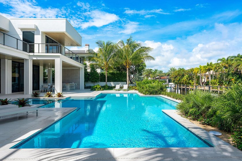 A masterpiece of modern waterfront living, this nearly new 2024 - photo 30