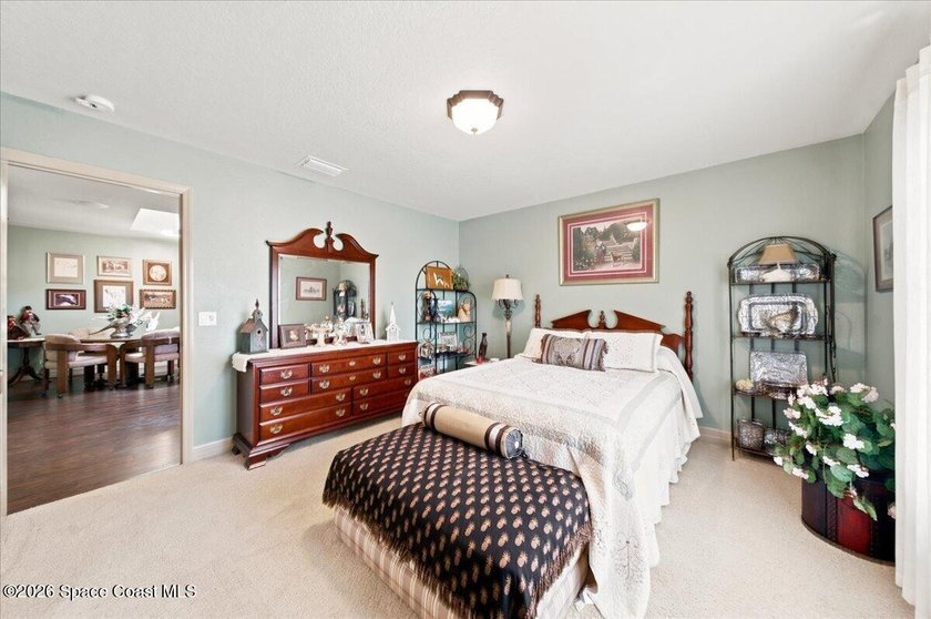 There are homes you tour... And there are homes you discover - photo 46