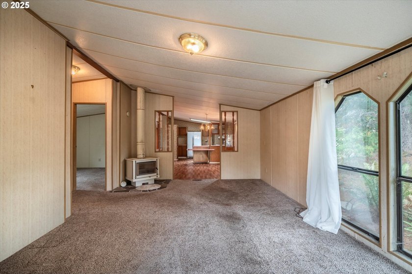 Lovingly updated Three Bed/Two Bath in Shorepines Village. Sip - photo 33